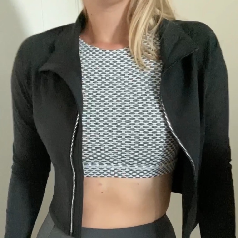 Mono B: Sports Bra